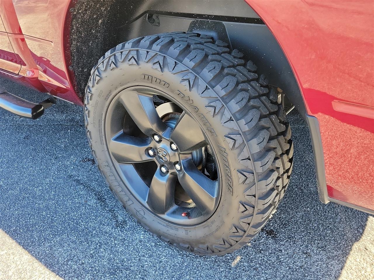 RAM 1500 Tradesman Crew Cab SWB 2WD 2018