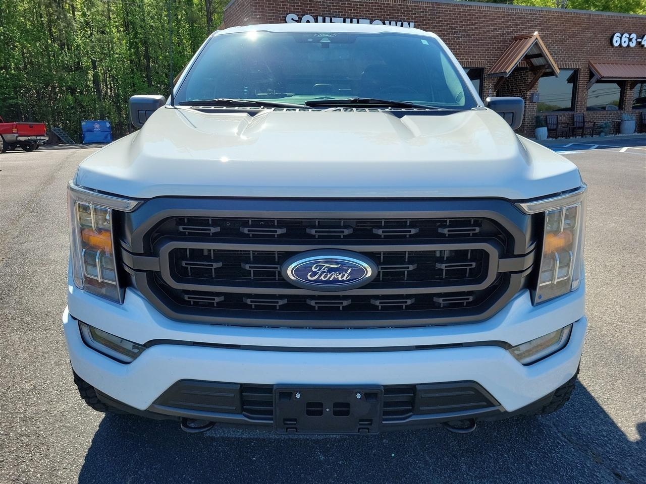 Ford F-150 XLT SuperCrew 5.5-ft. Bed 4WD 2022