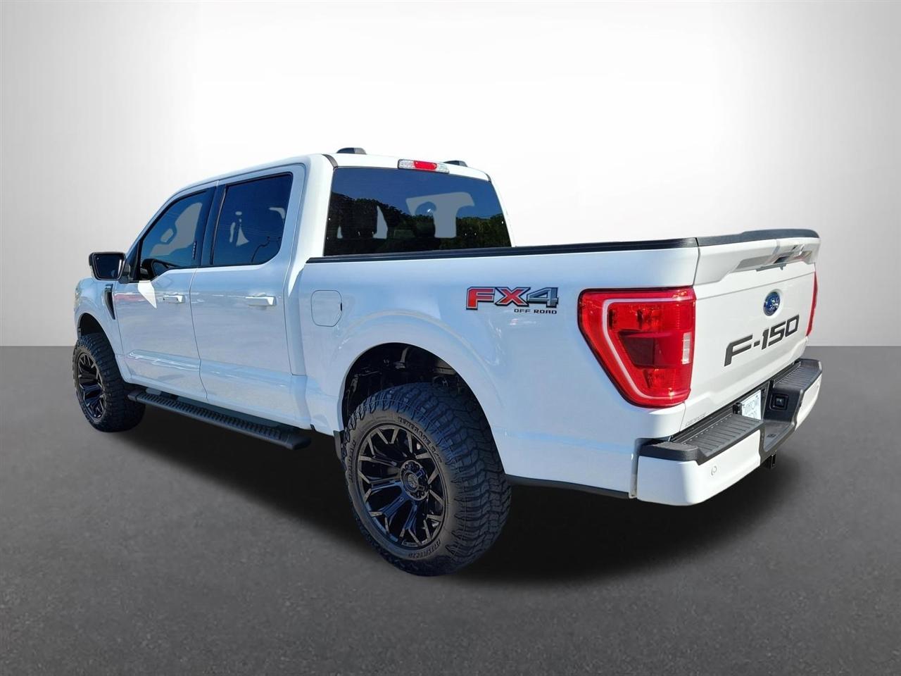 Ford F-150 XLT SuperCrew 5.5-ft. Bed 4WD 2022
