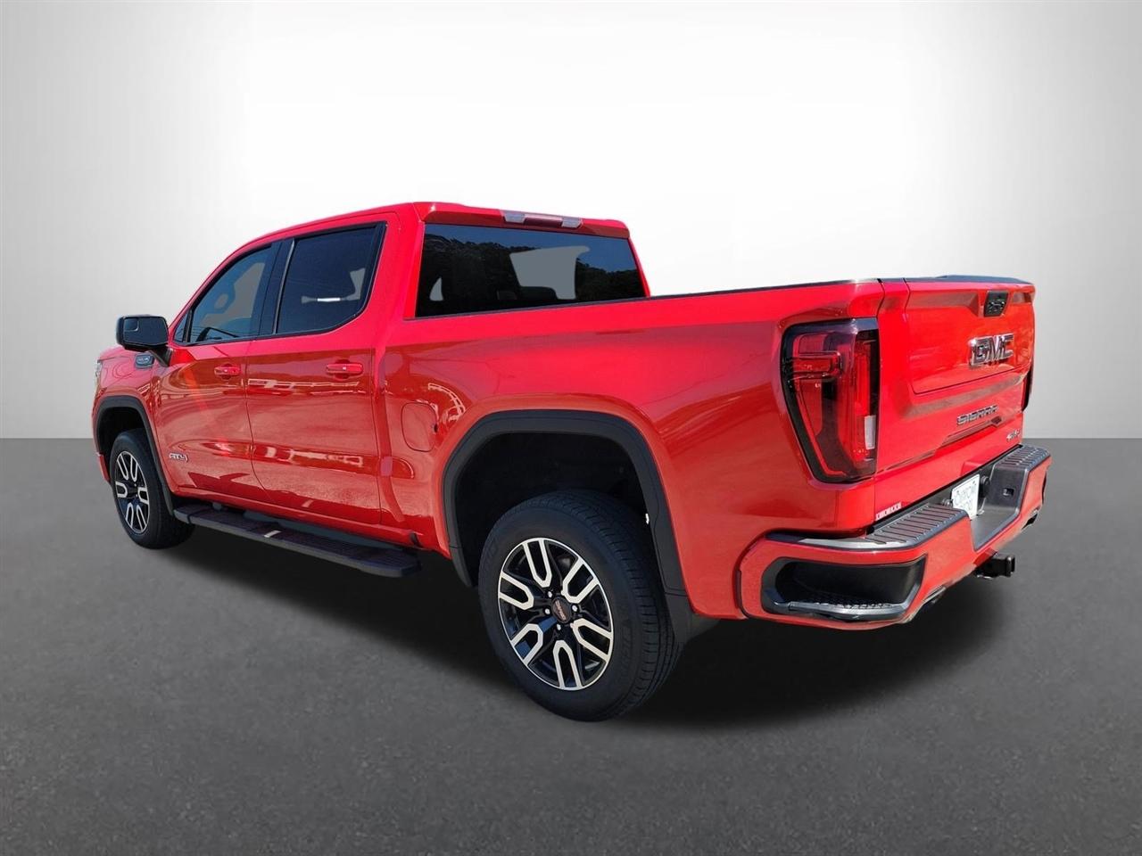 GMC Sierra 1500 AT4 Crew Cab Long Box 4WD 2021