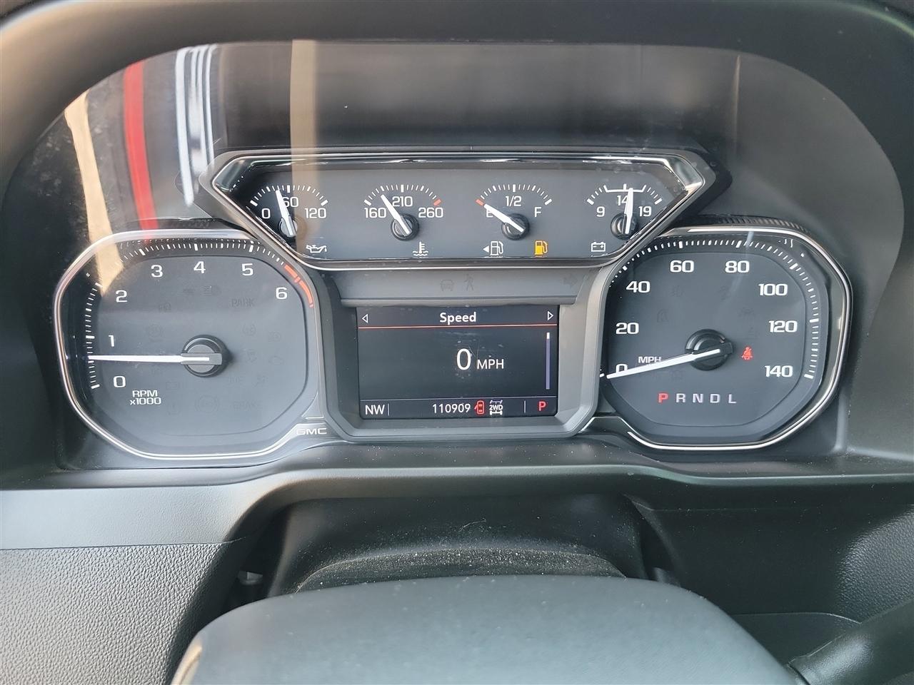 GMC Sierra 1500 AT4 Crew Cab Long Box 4WD 2021