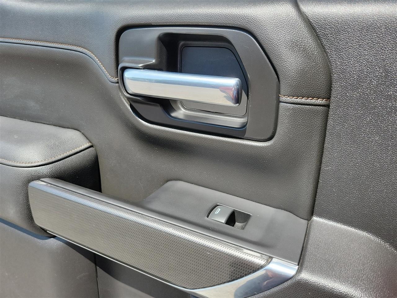 GMC Sierra 1500 AT4 Crew Cab Long Box 4WD 2021