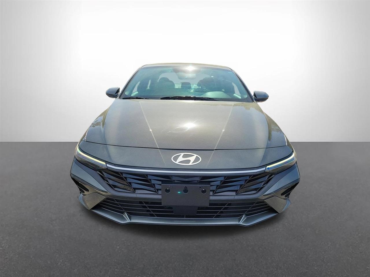 Hyundai Elantra SEL Convenience 2025