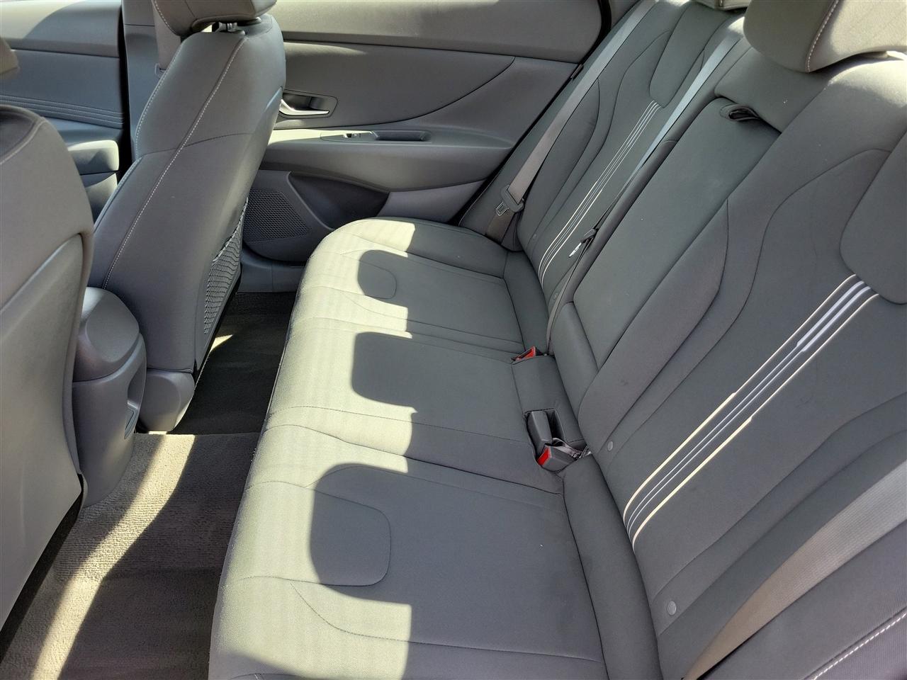 Hyundai Elantra SEL Convenience 2025