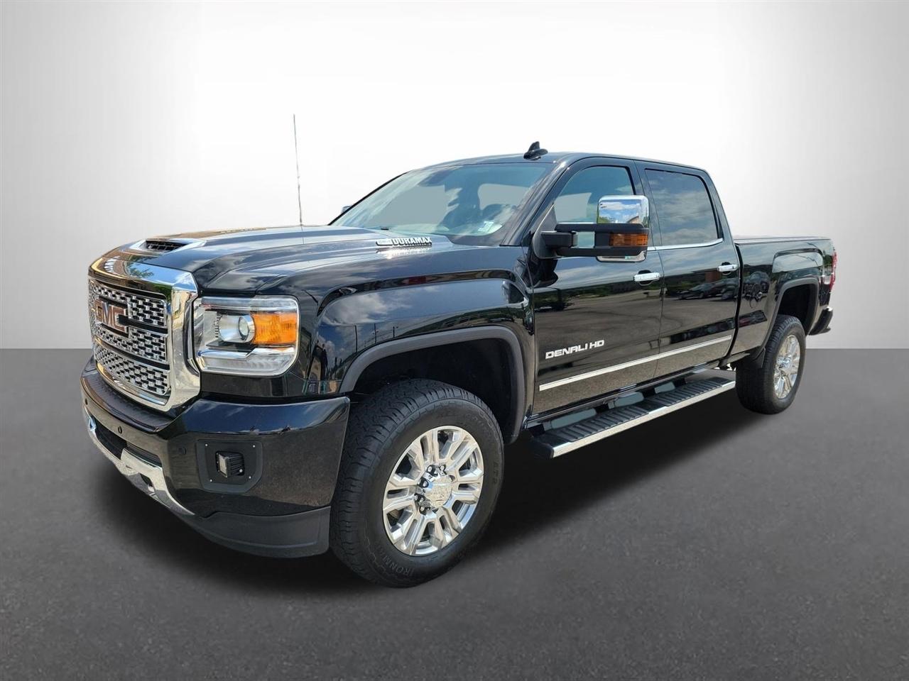 GMC Sierra 2500HD Denali Crew Cab 4WD 2018