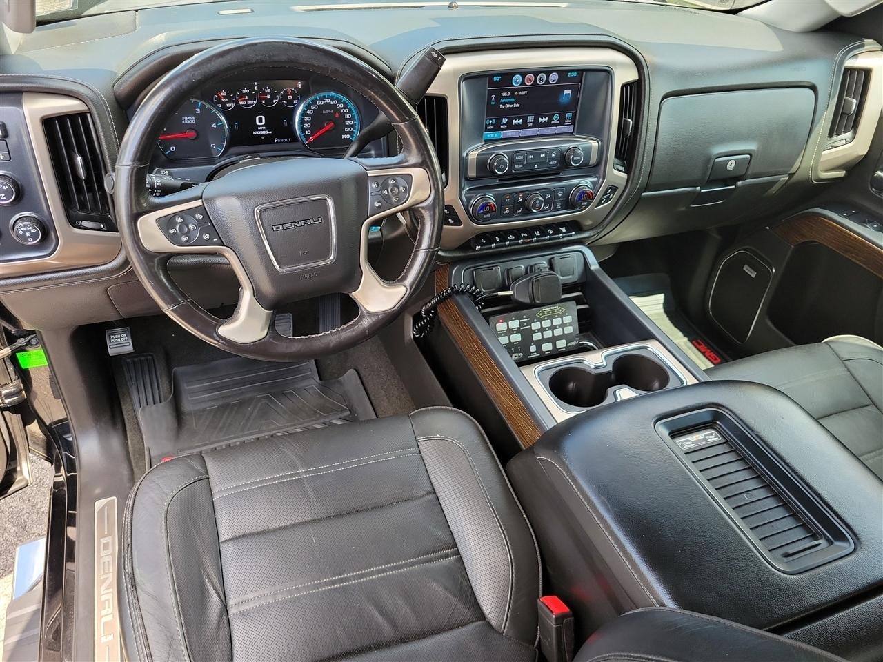 GMC Sierra 2500HD Denali Crew Cab 4WD 2018