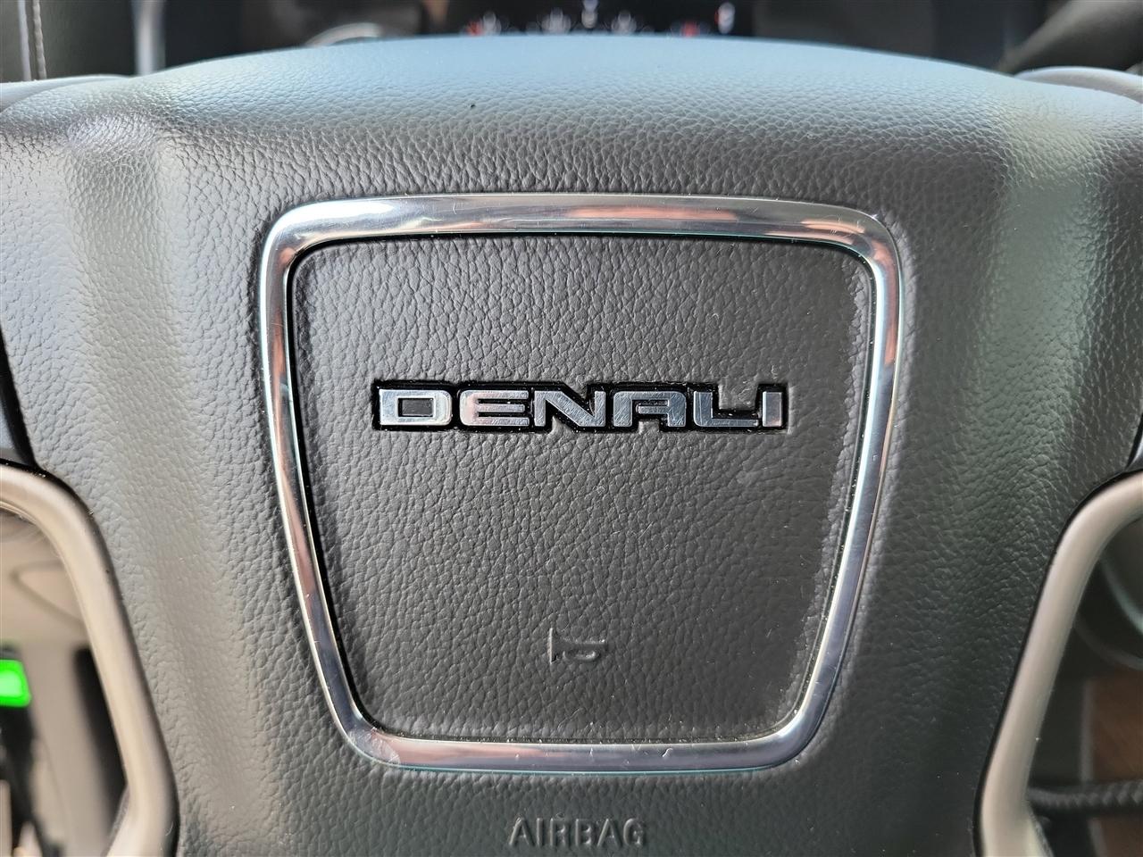 GMC Sierra 2500HD Denali Crew Cab 4WD 2018