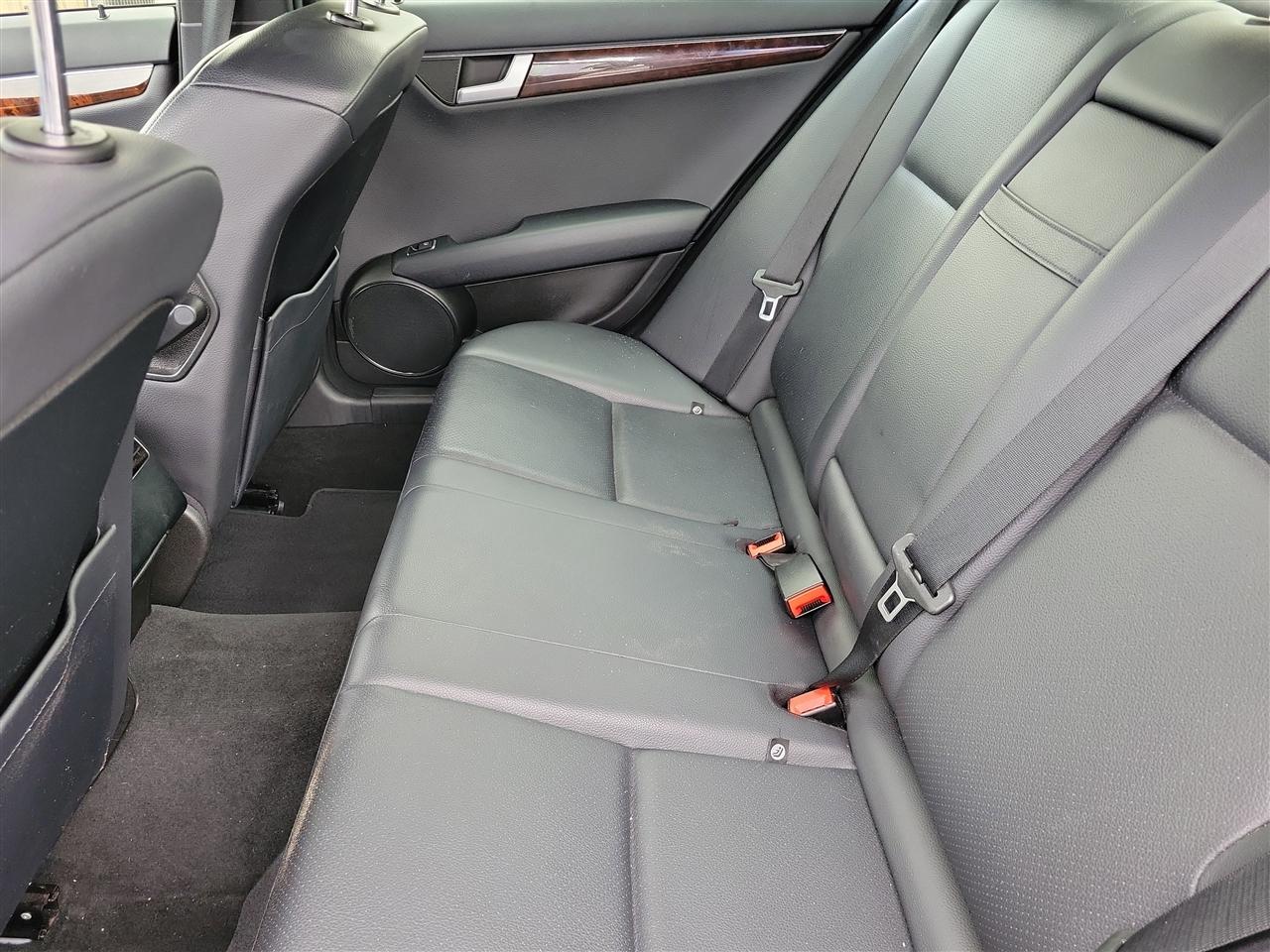 Mercedes-Benz C-Class C300 4MATIC Luxury Sedan 2012