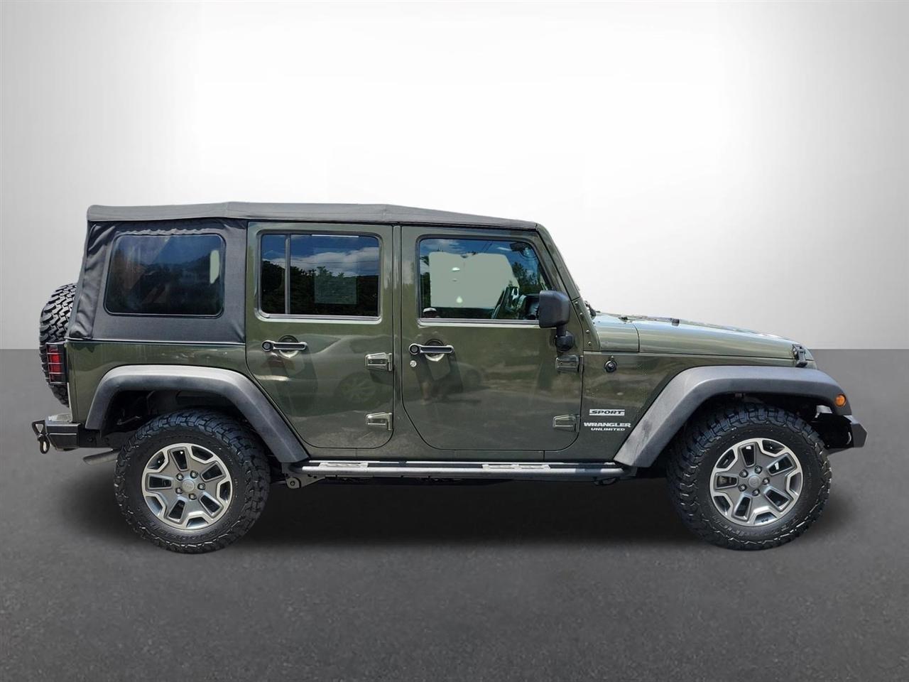 Jeep Wrangler Unlimited Sport 4WD 2015