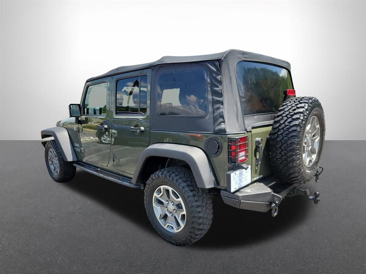 Jeep Wrangler Unlimited Sport 4WD 2015