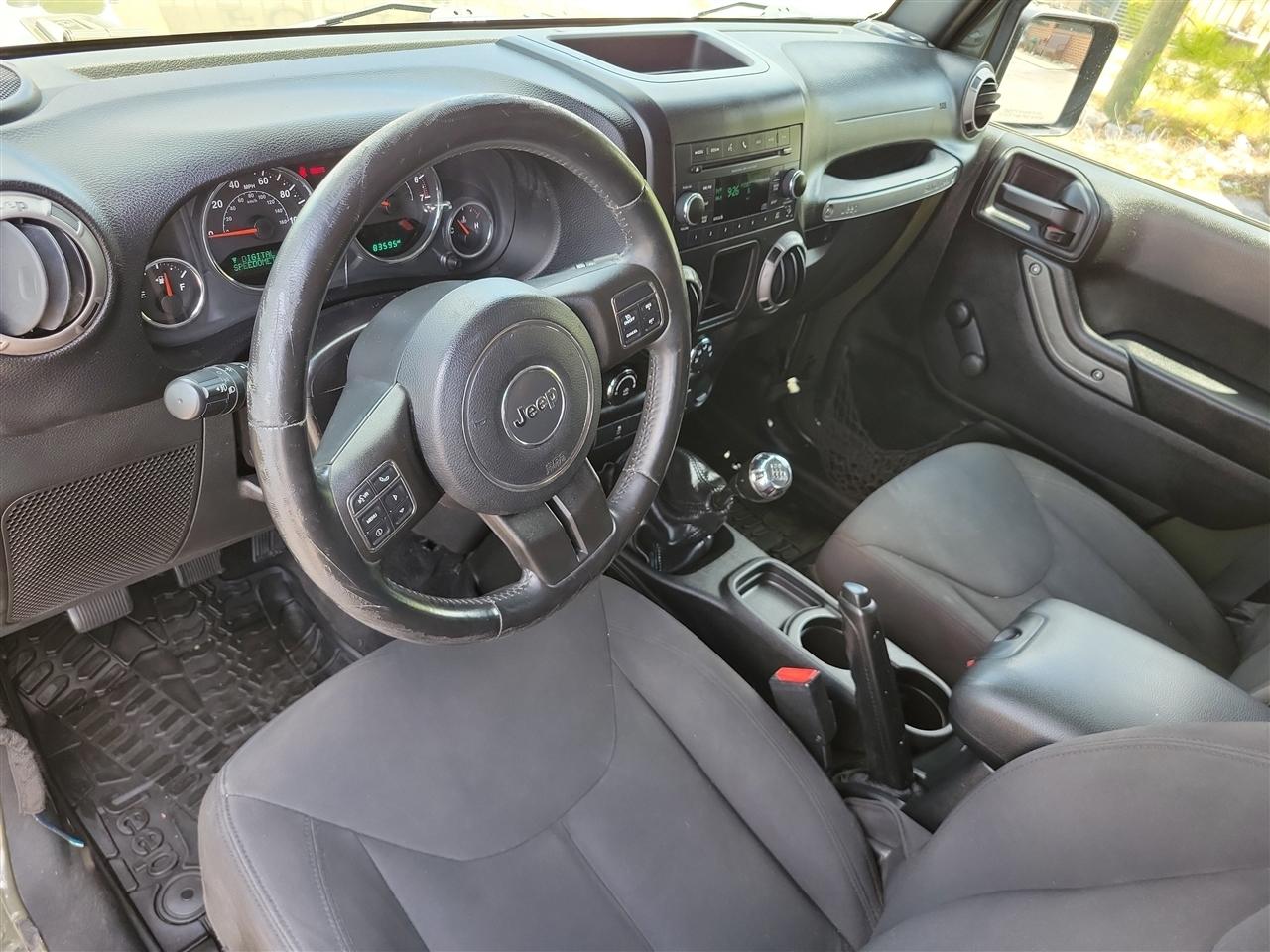 Jeep Wrangler Unlimited Sport 4WD 2015