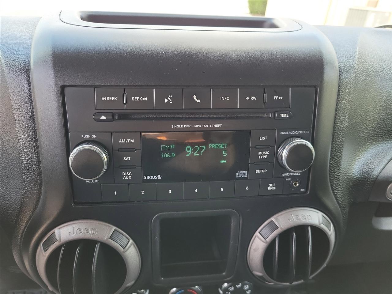 Jeep Wrangler Unlimited Sport 4WD 2015