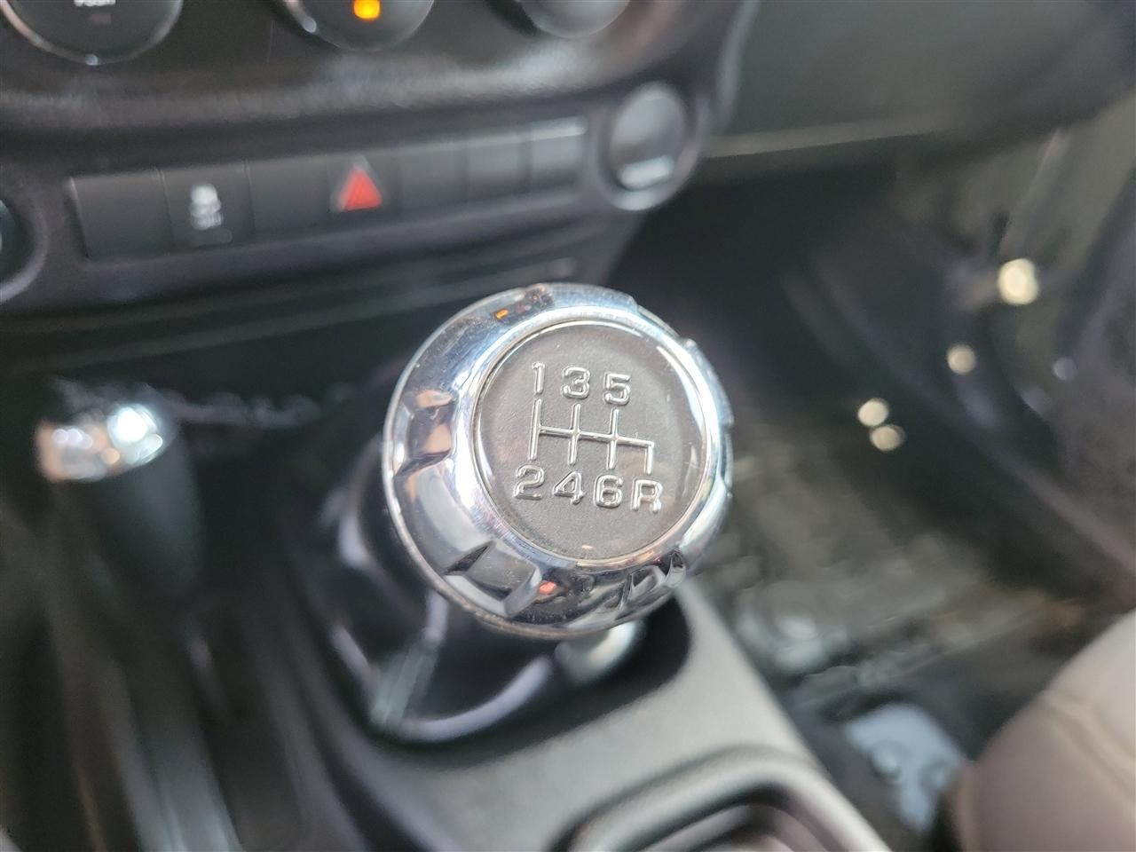 Jeep Wrangler Unlimited Sport 4WD 2015