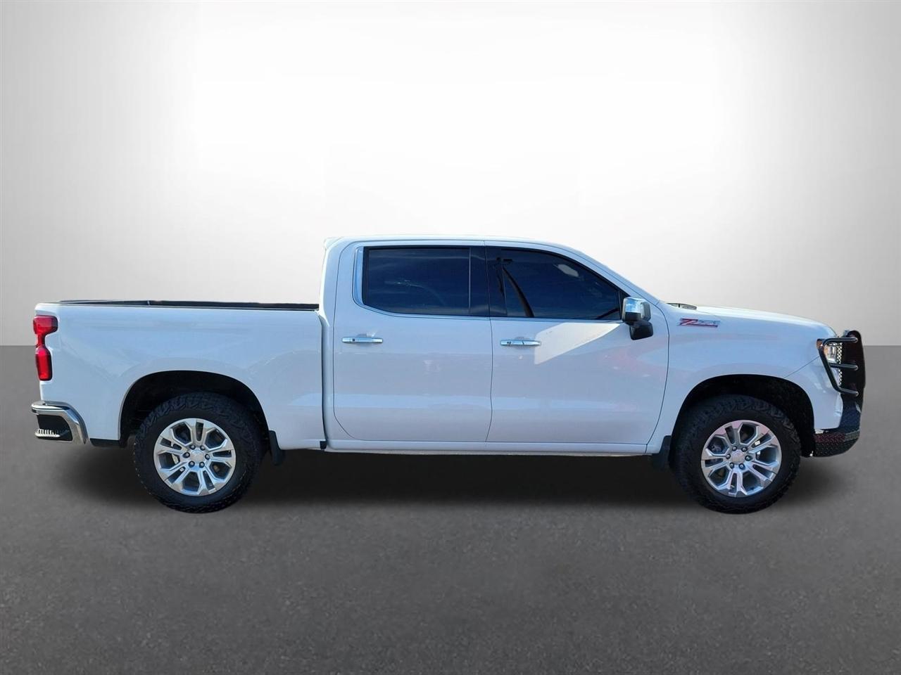 Chevrolet Silverado 1500 LTZ Crew Cab 4WD 2024