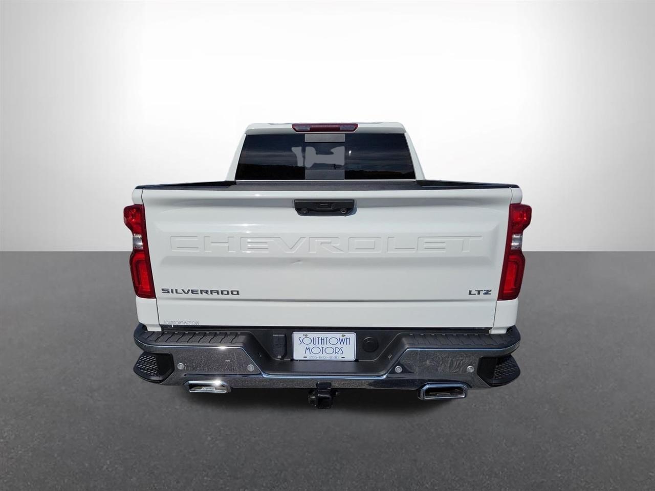 Chevrolet Silverado 1500 LTZ Crew Cab 4WD 2024