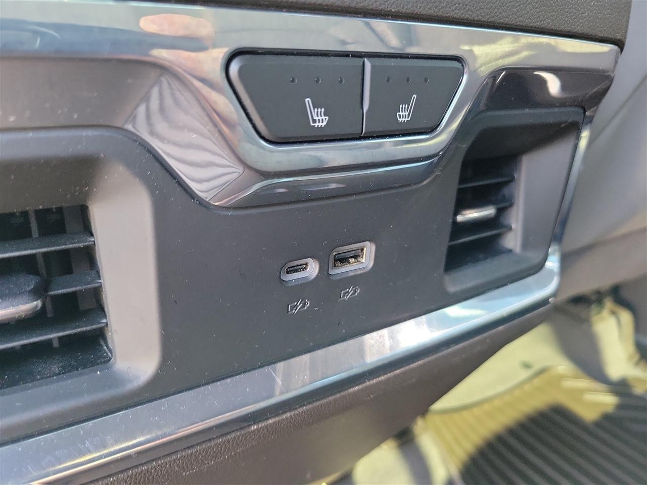 Chevrolet Silverado 1500 LTZ Crew Cab 4WD 2024