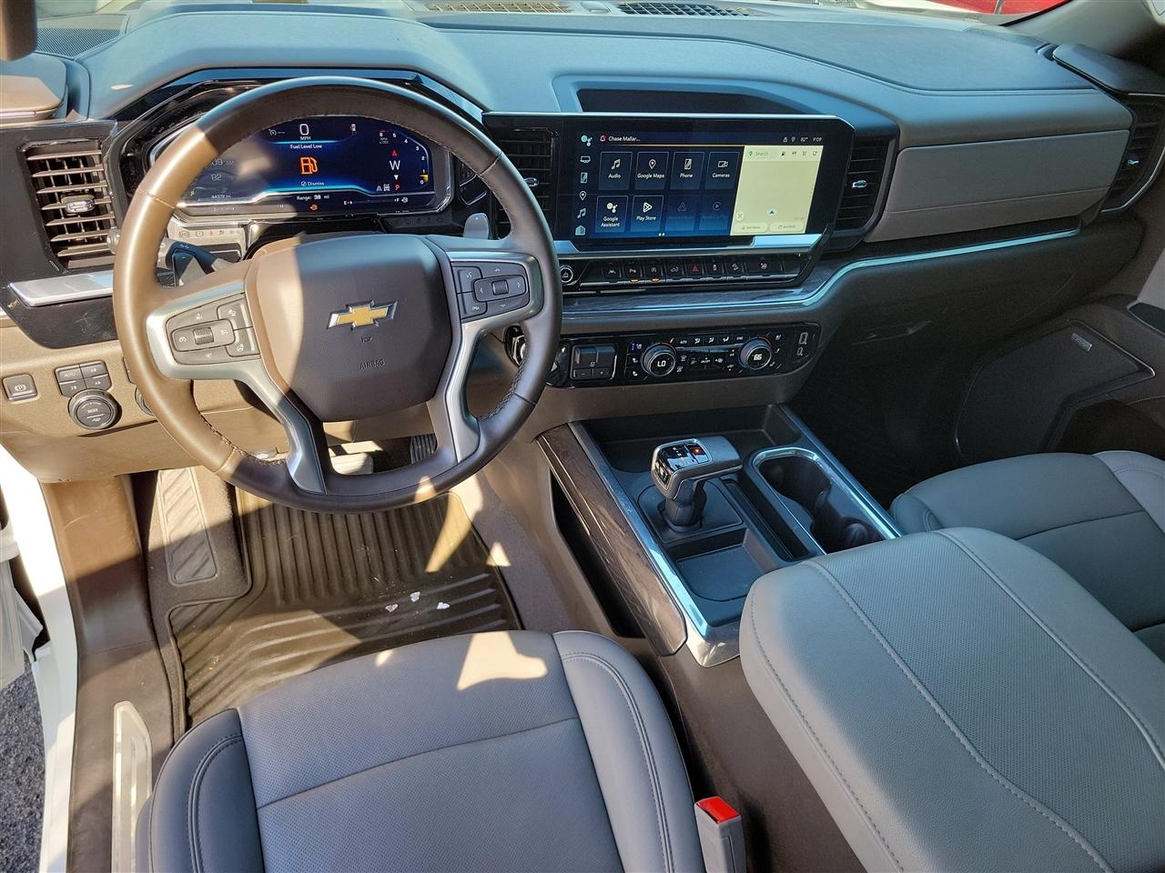 Chevrolet Silverado 1500 LTZ Crew Cab 4WD 2024