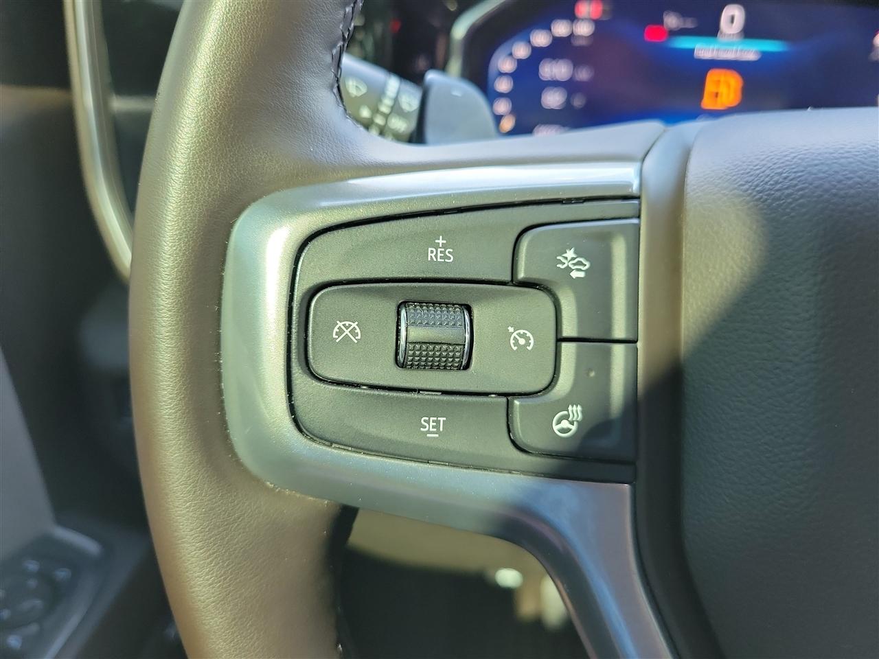 Chevrolet Silverado 1500 LTZ Crew Cab 4WD 2024