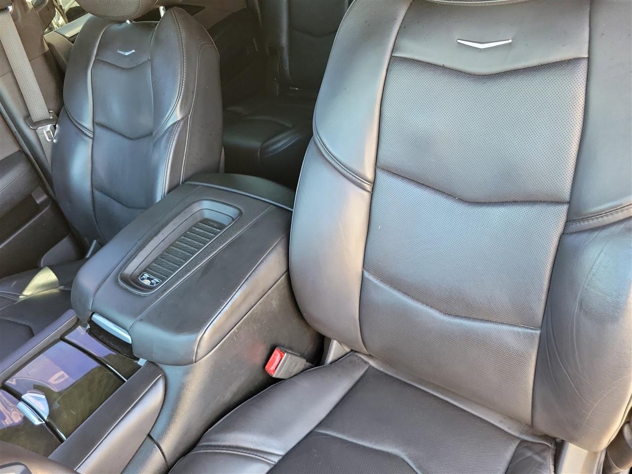 Cadillac Escalade ESV Platinum 4WD 2018