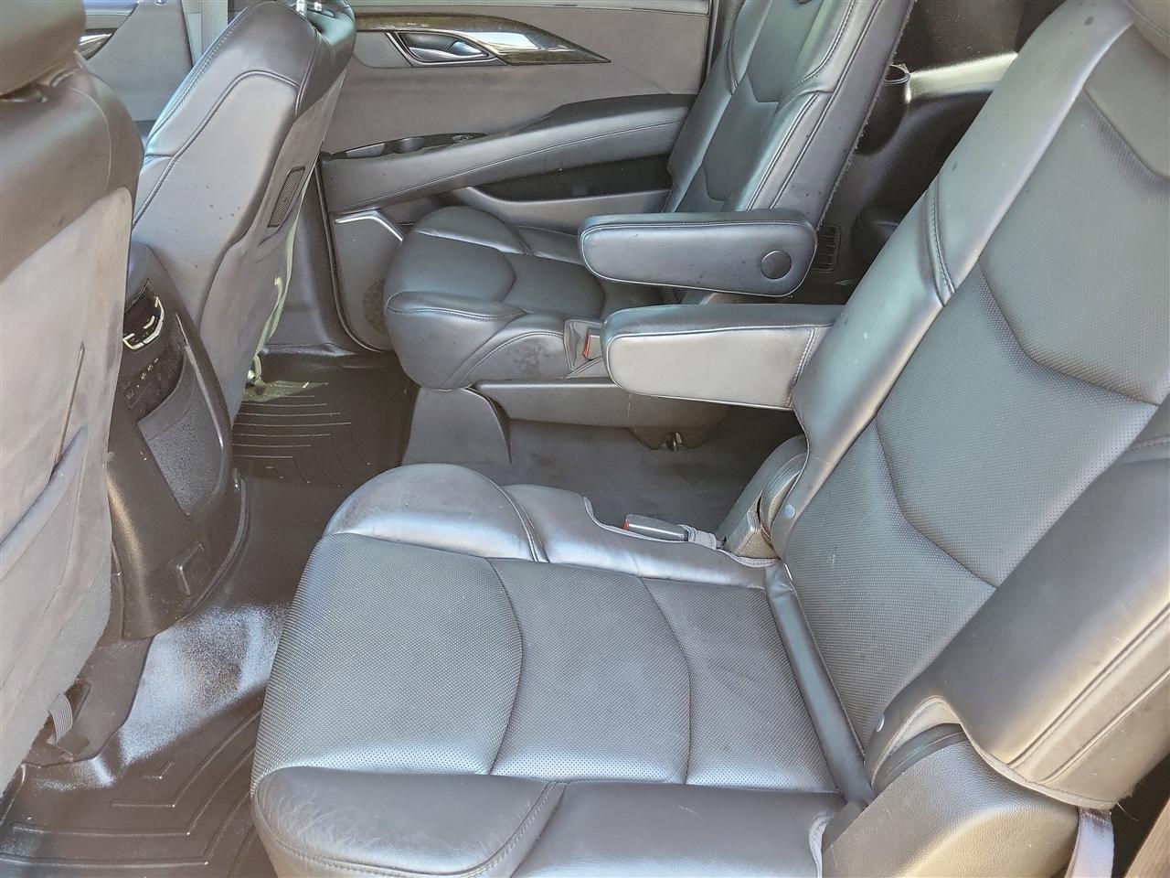 Cadillac Escalade ESV Platinum 4WD 2018
