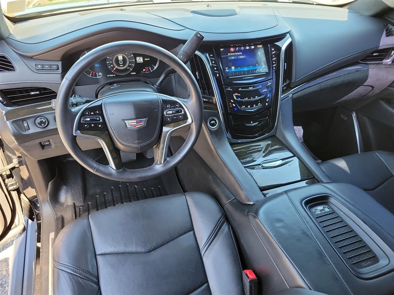 Cadillac Escalade ESV Platinum 4WD 2018