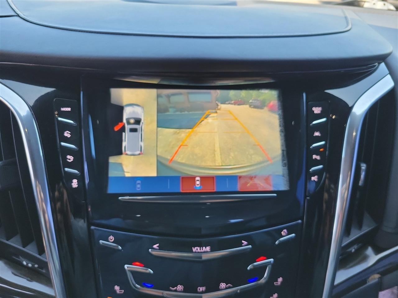 Cadillac Escalade ESV Platinum 4WD 2018