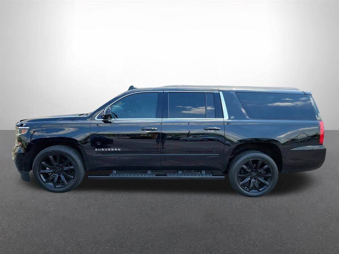 Chevrolet Suburban LT 2WD 2018