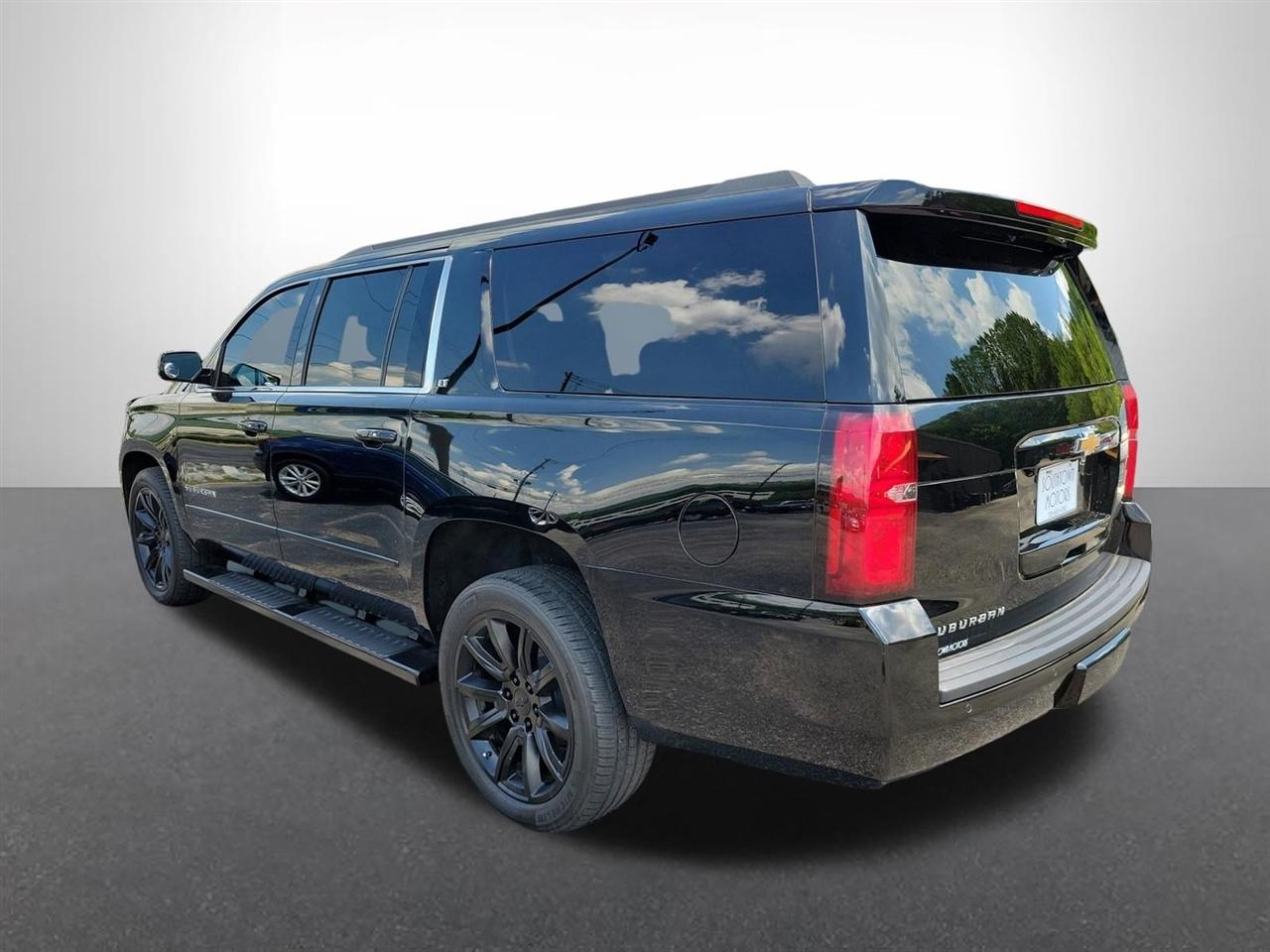 Chevrolet Suburban LT 2WD 2018