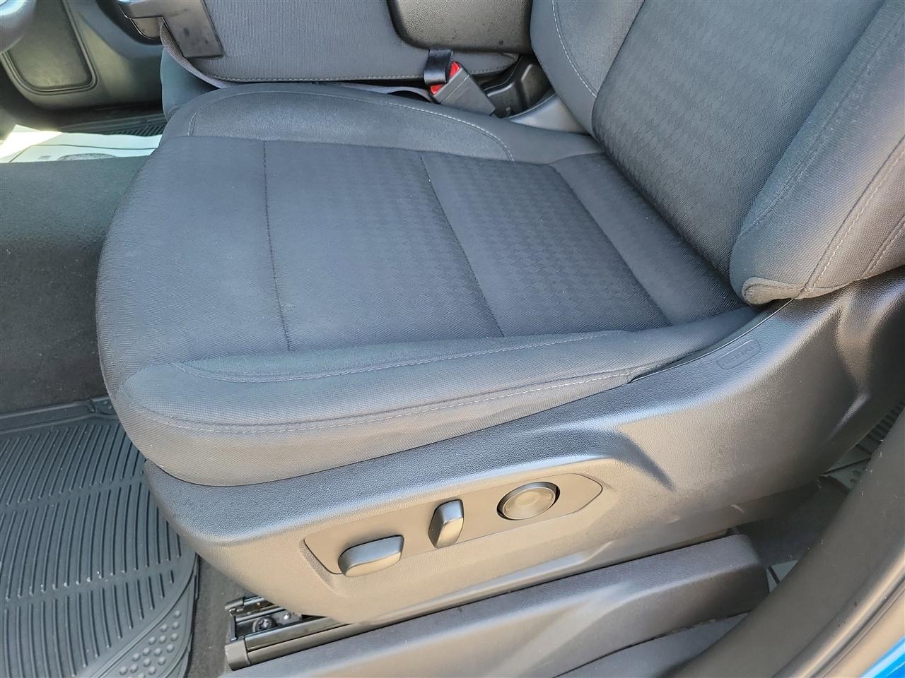 Chevrolet Silverado 1500 Custom Crew Cab 4WD 2023