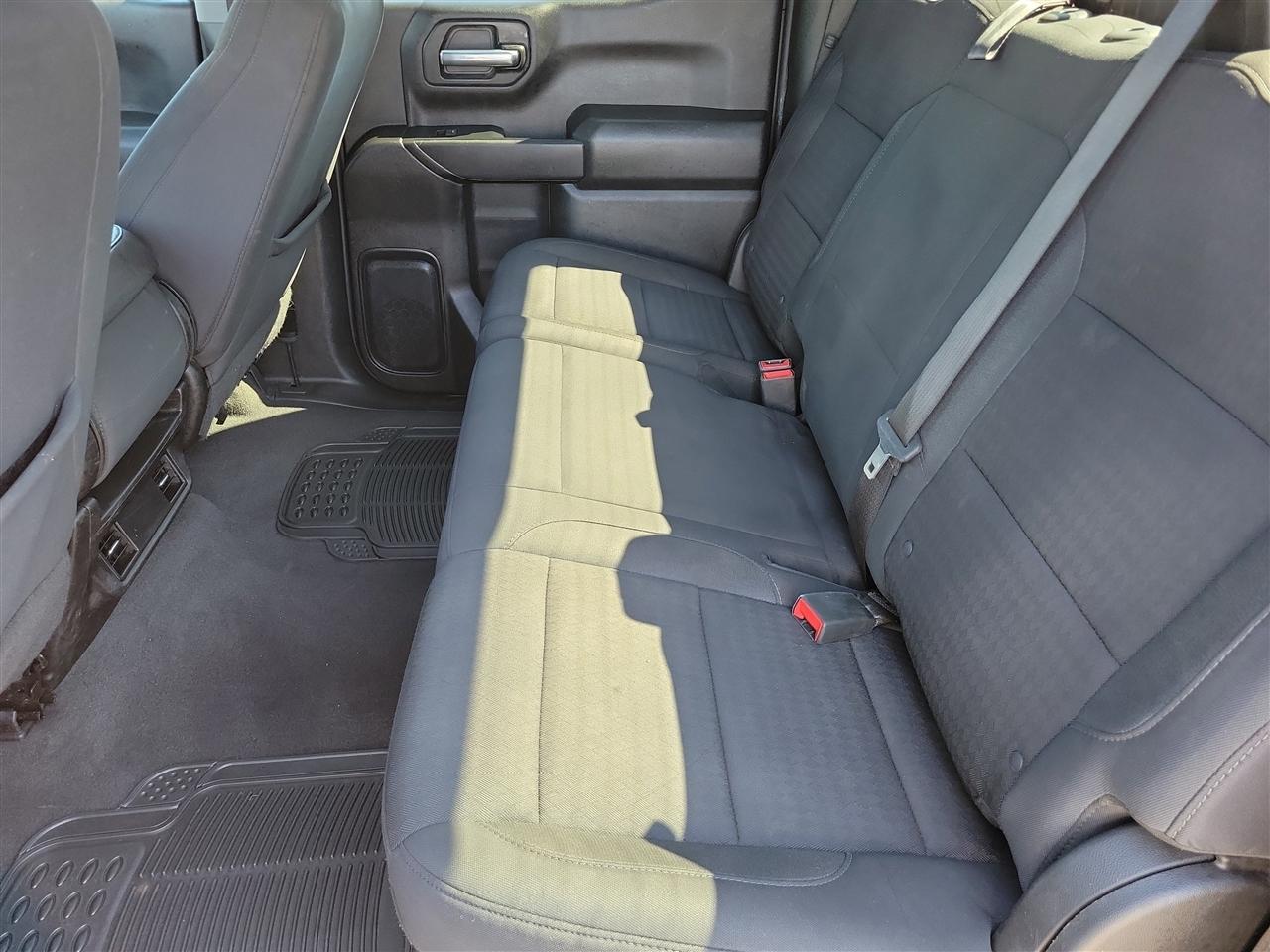 Chevrolet Silverado 1500 Custom Crew Cab 4WD 2023