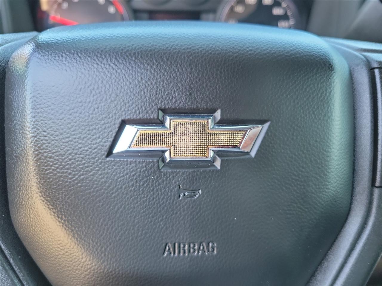 Chevrolet Silverado 1500 Custom Crew Cab 4WD 2023