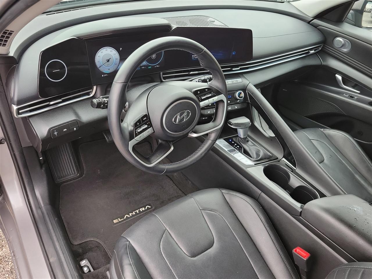 Hyundai Elantra Limited 2023