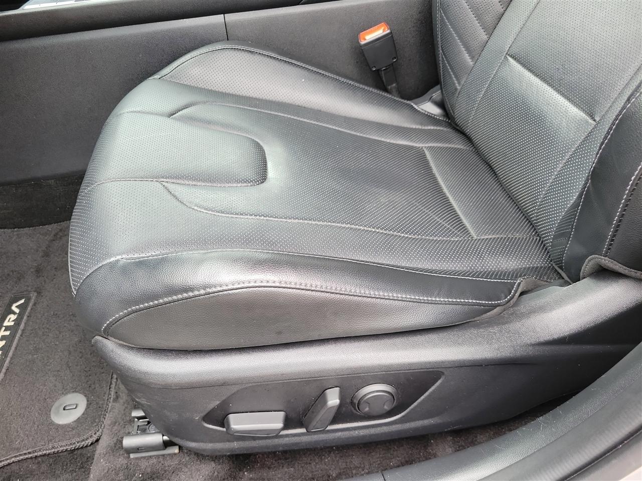 Hyundai Elantra Limited 2023