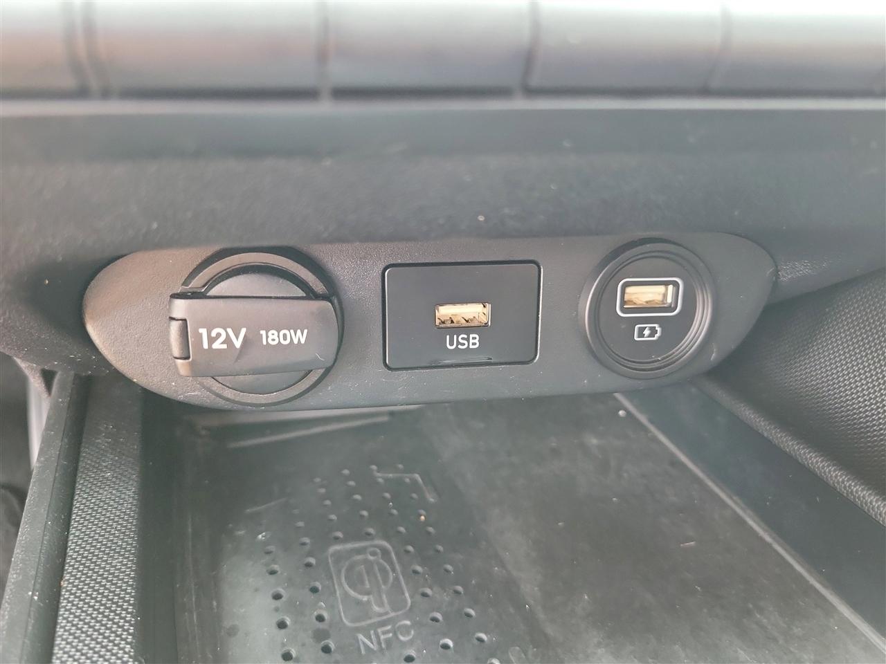 Hyundai Elantra Limited 2023