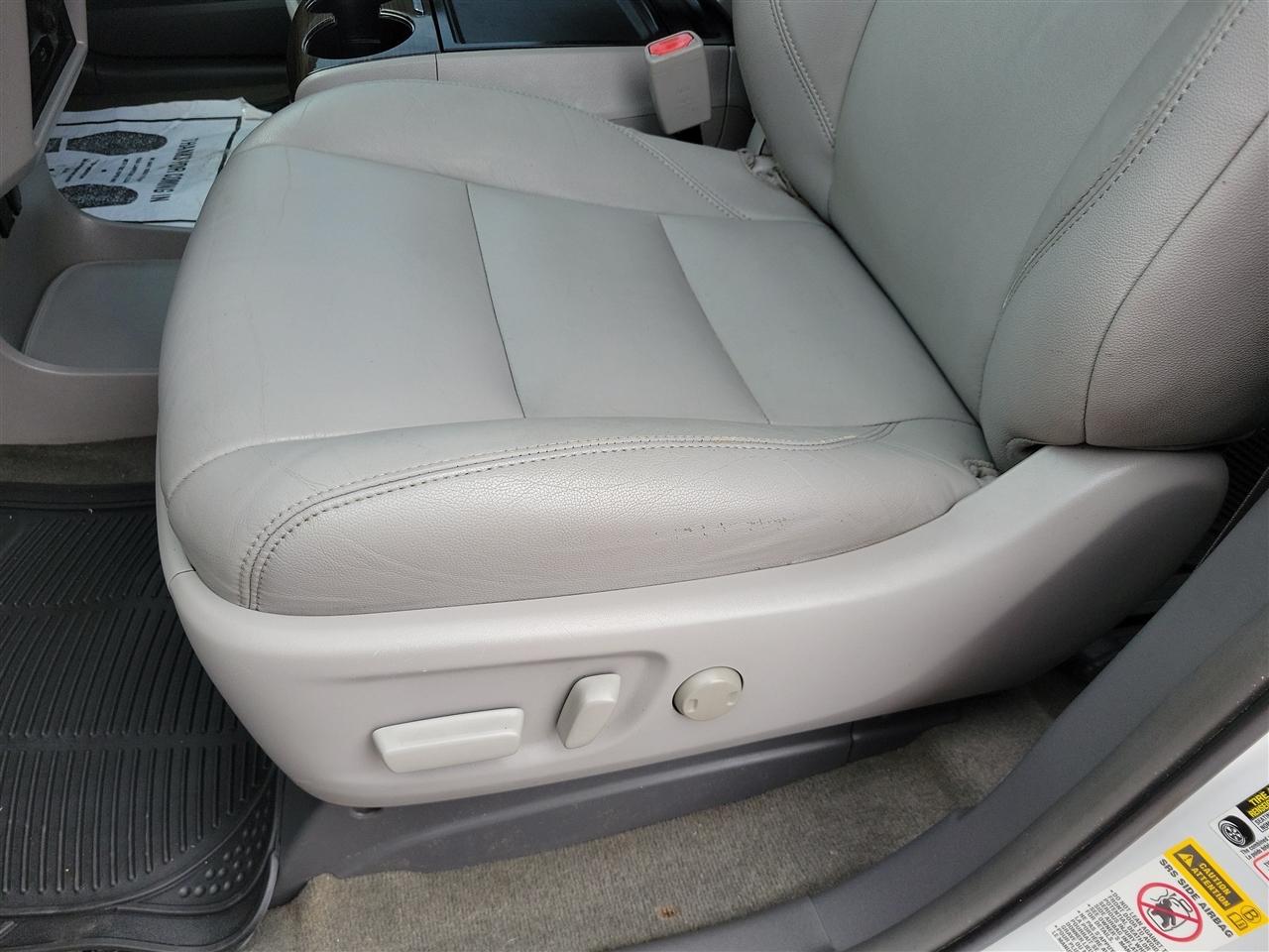 Toyota Sienna Limited Premium 7-Passenger 2017