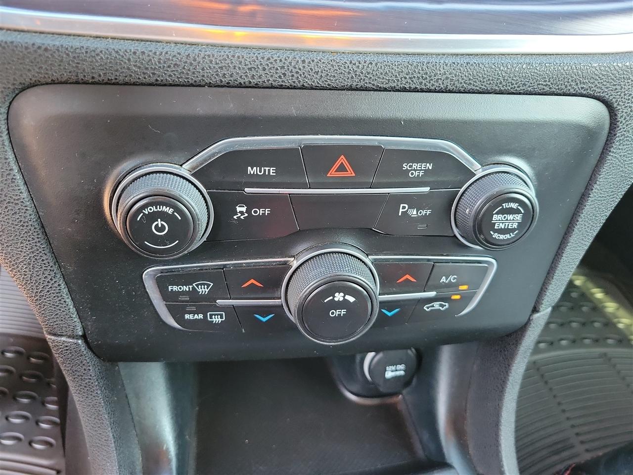 Dodge Charger SXT 2018