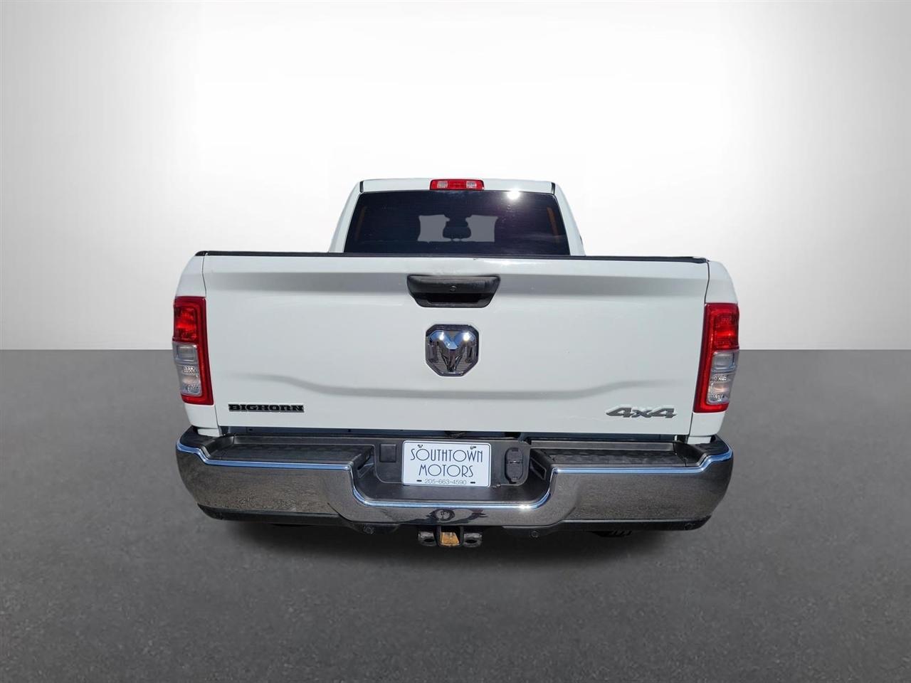 RAM 2500 Tradesman Crew Cab SWB 4WD 2024