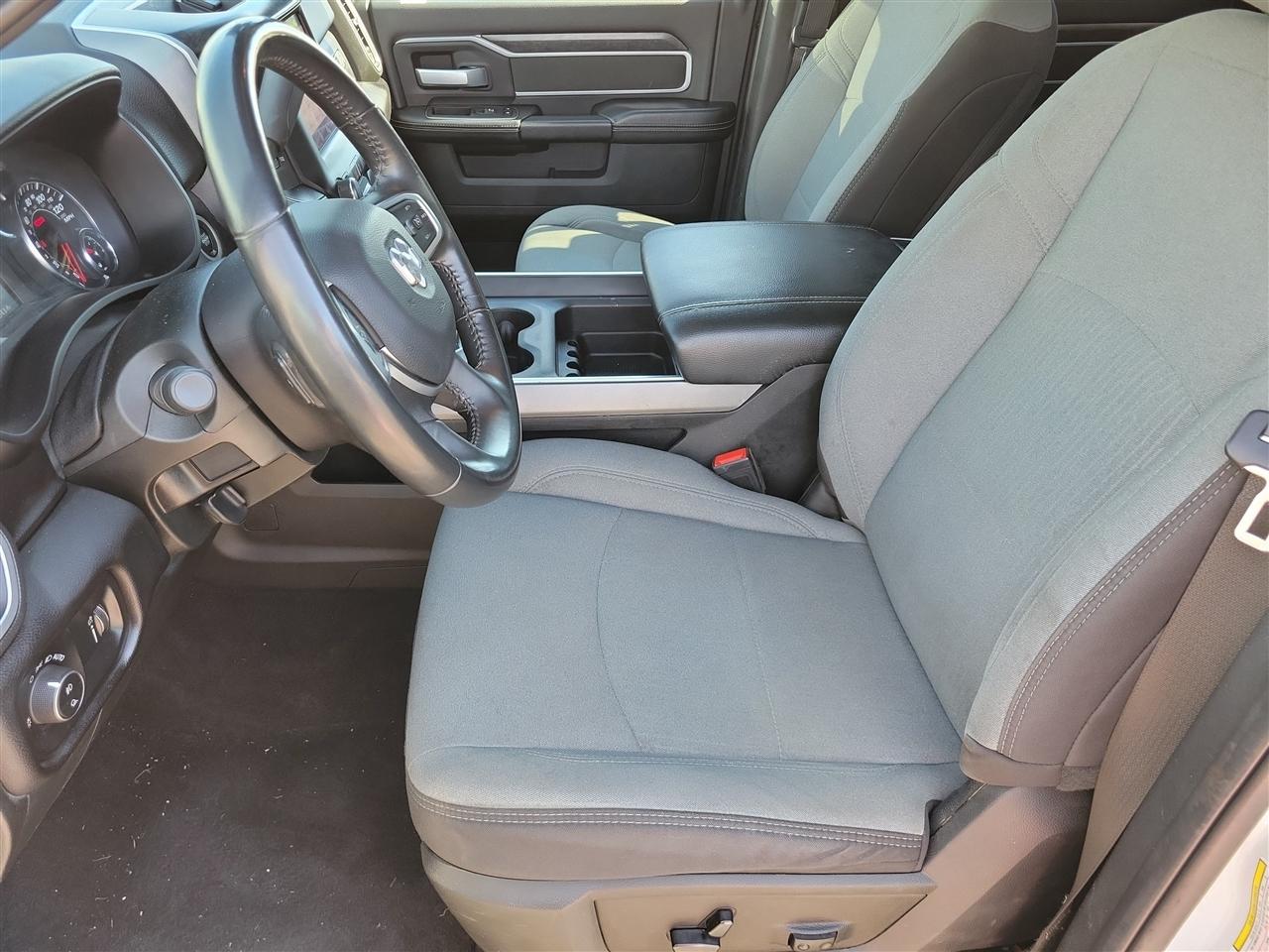 RAM 2500 Tradesman Crew Cab SWB 4WD 2024