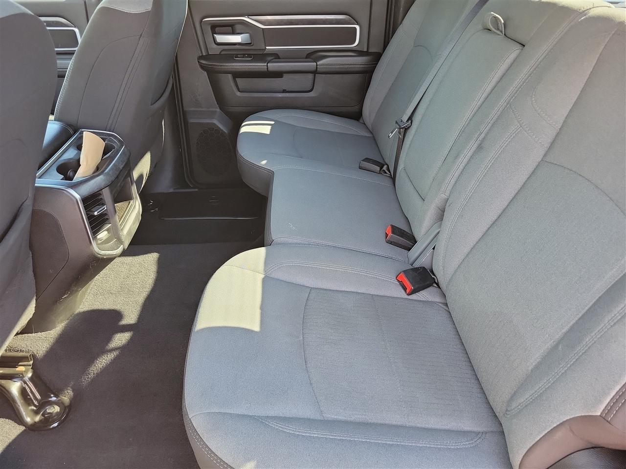 RAM 2500 Tradesman Crew Cab SWB 4WD 2024