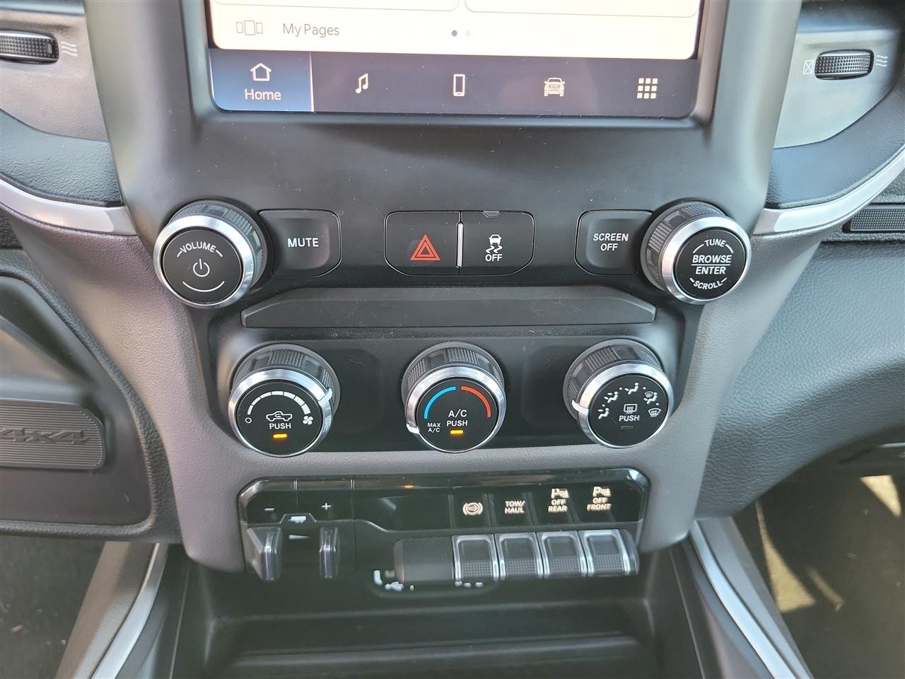 RAM 2500 Tradesman Crew Cab SWB 4WD 2024