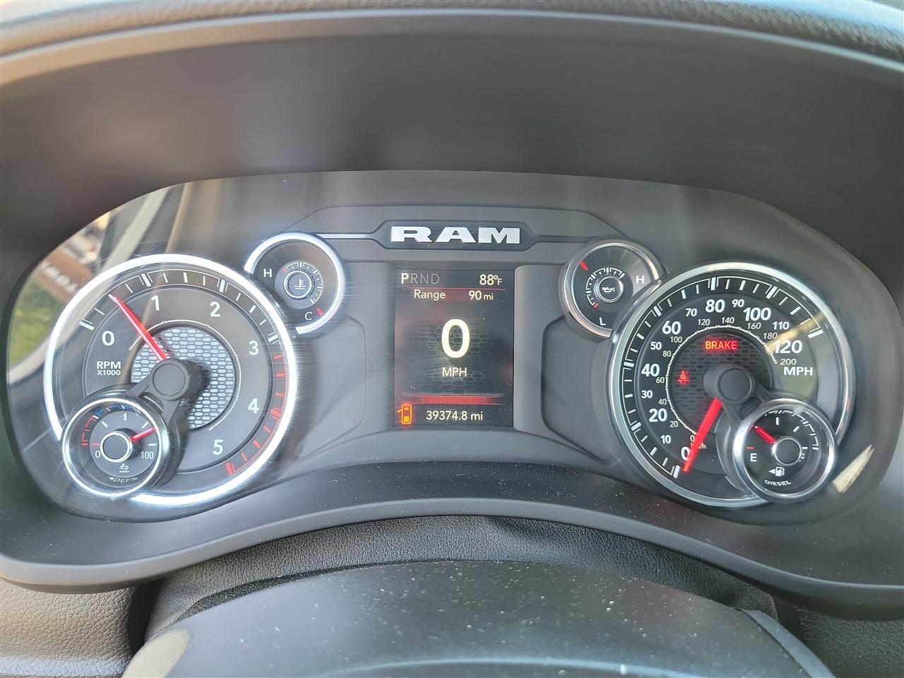 RAM 2500 Tradesman Crew Cab SWB 4WD 2024