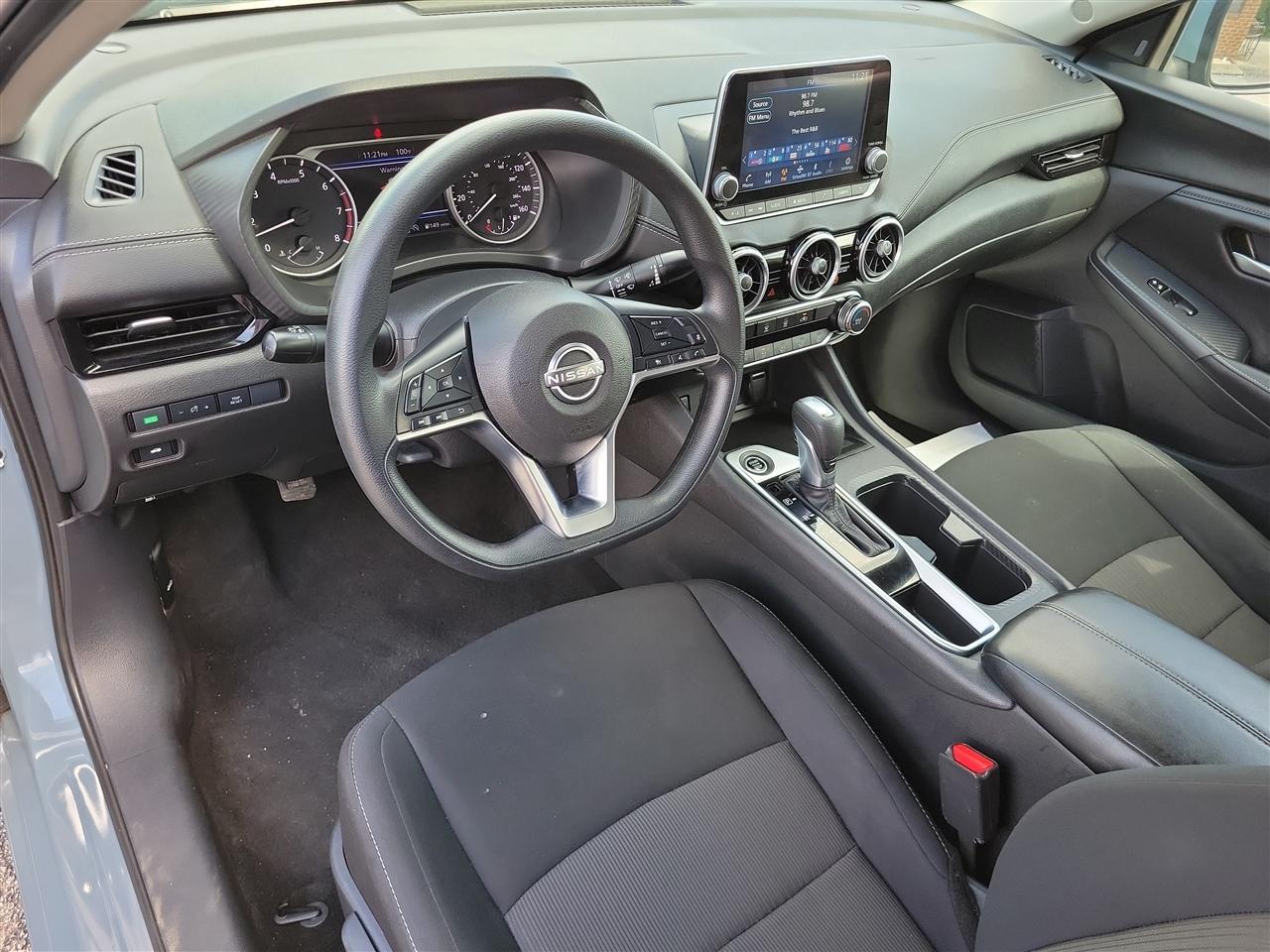 Nissan Sentra SV 2024