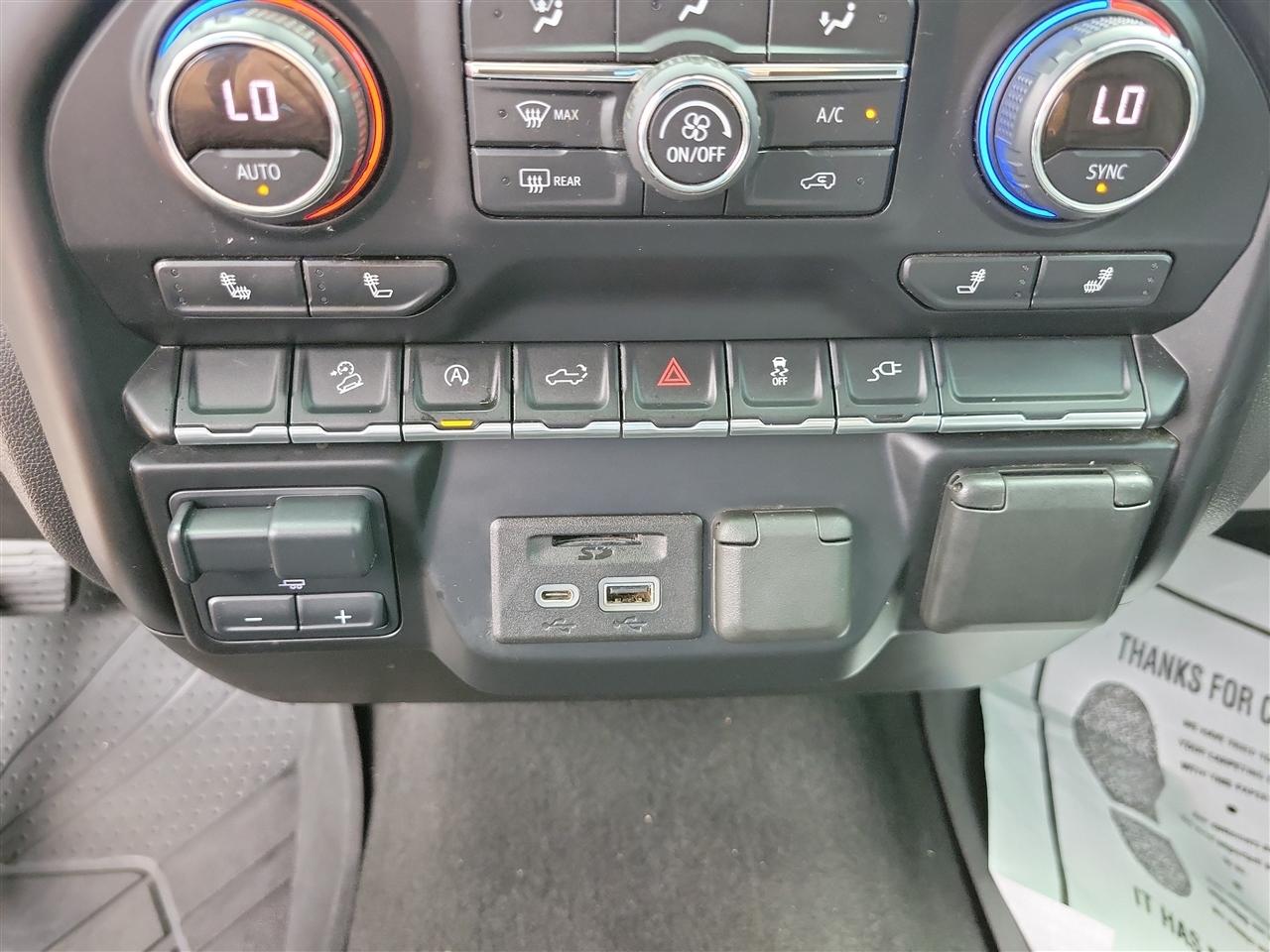 Chevrolet Silverado 1500 LT Crew Cab 4WD 2021