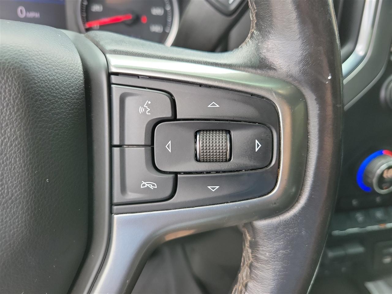 Chevrolet Silverado 1500 LT Crew Cab 4WD 2021