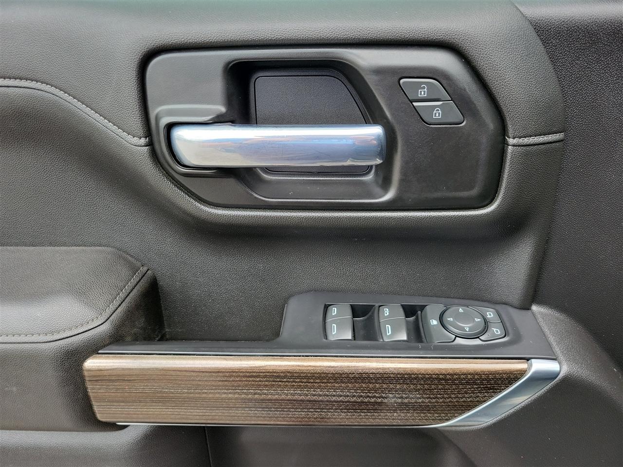 Chevrolet Silverado 1500 LT Crew Cab 4WD 2021