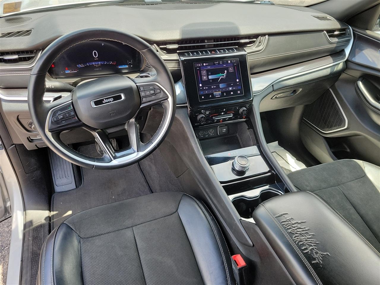 Jeep Grand Cherokee L Laredo 2021