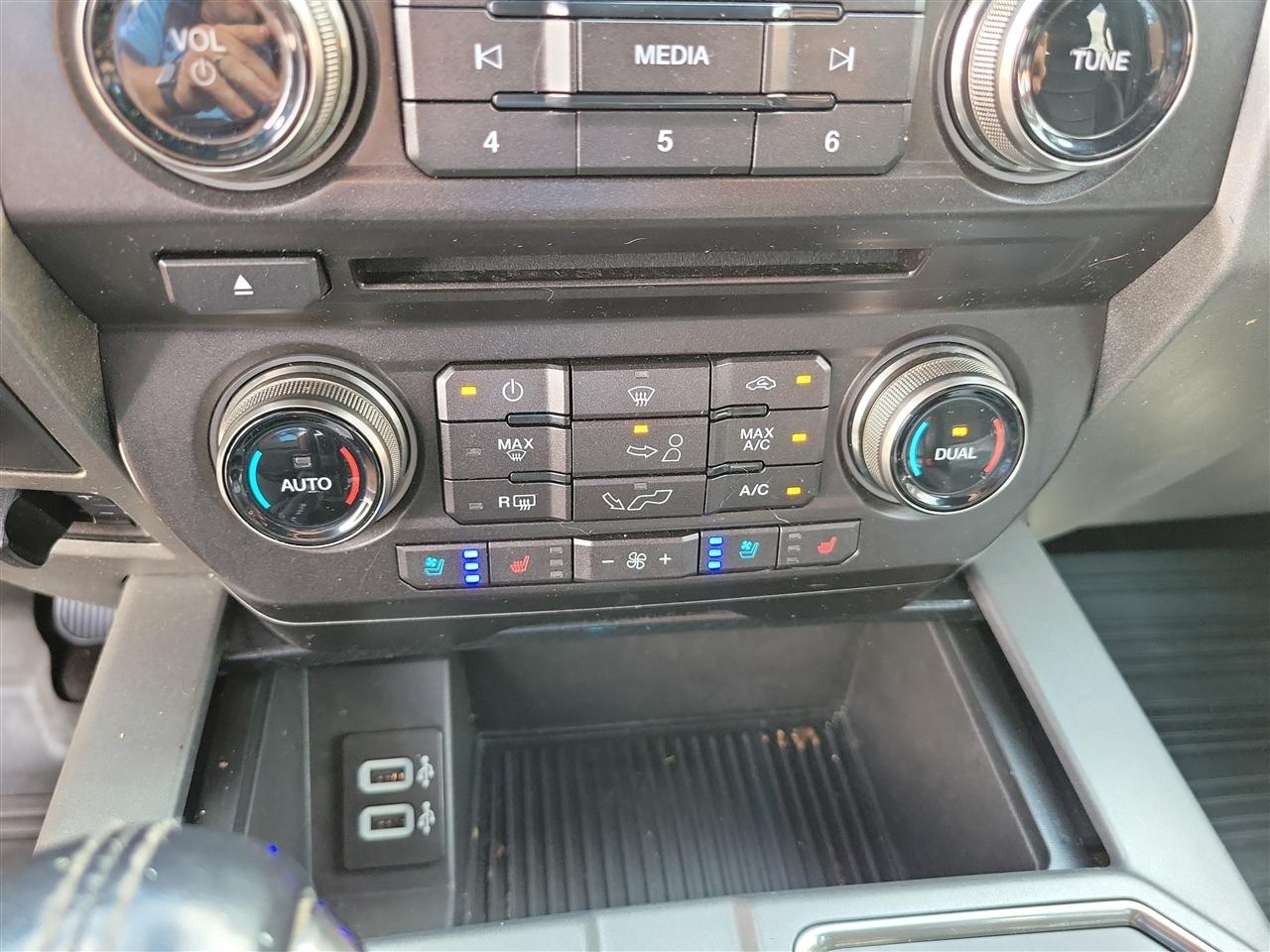 Ford F-150 Raptor SuperCrew 4WD 2018