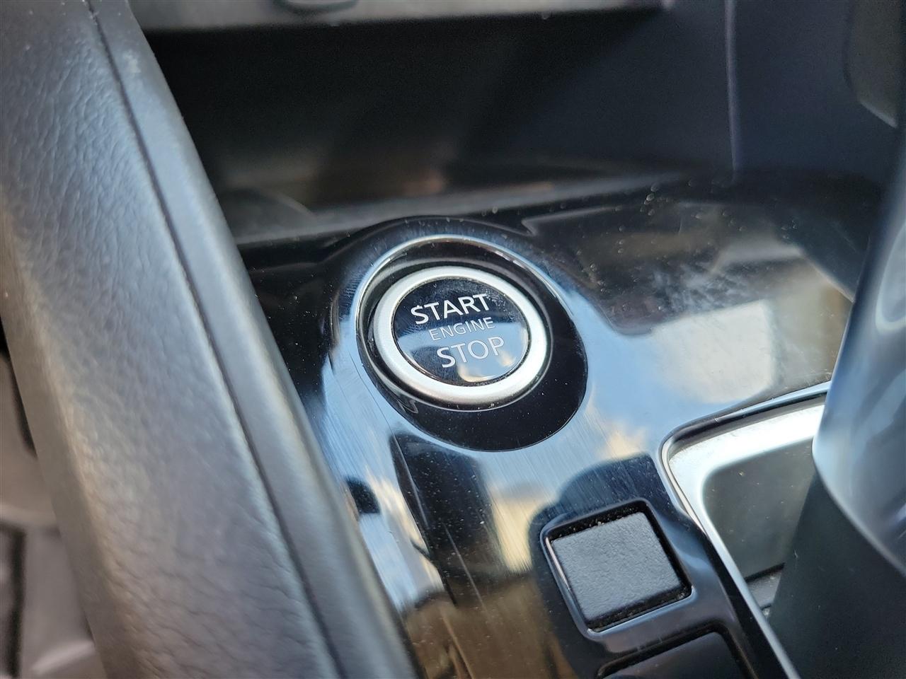 Nissan Versa SR 2024