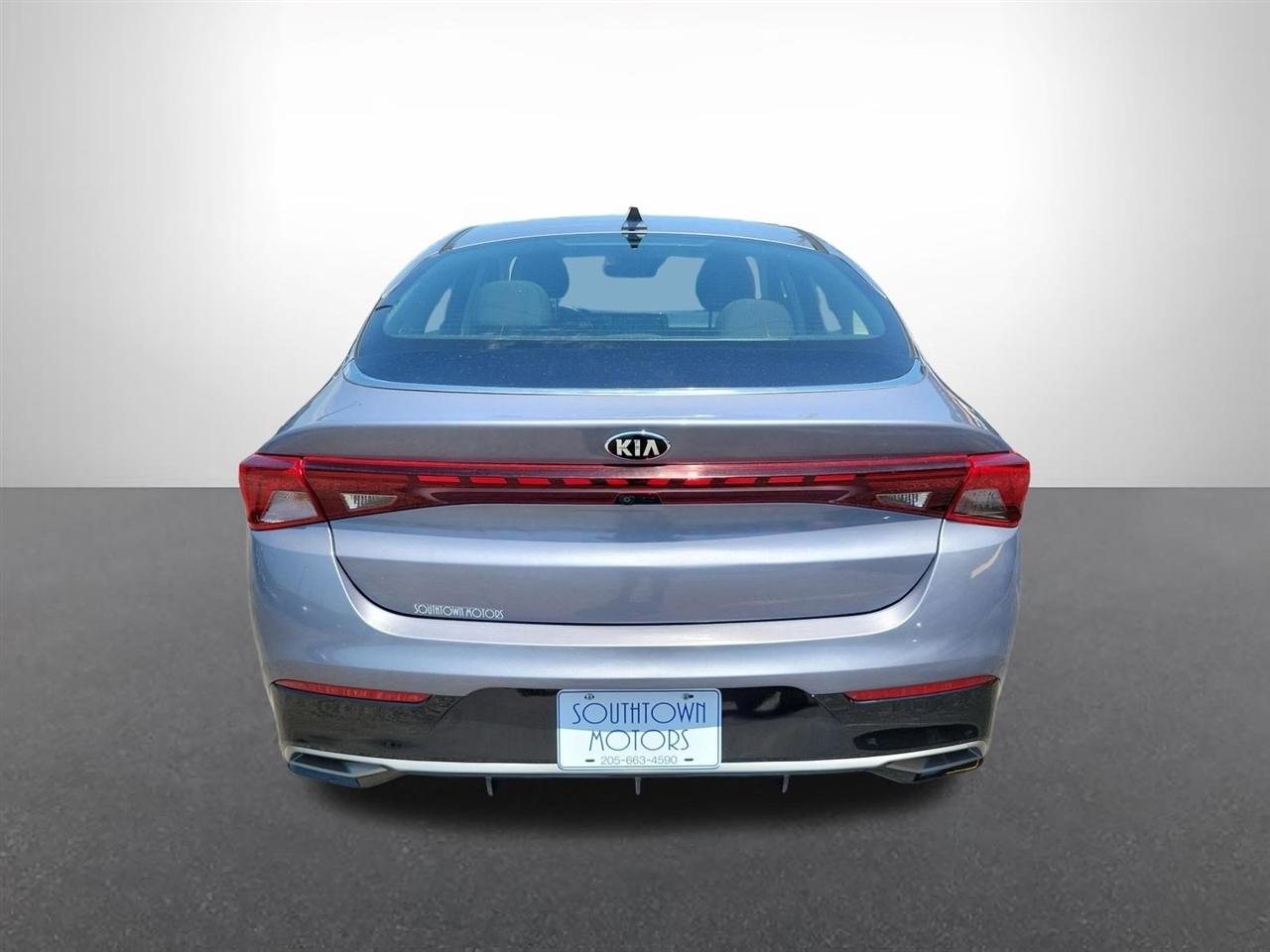 Kia K5 LXS 2021