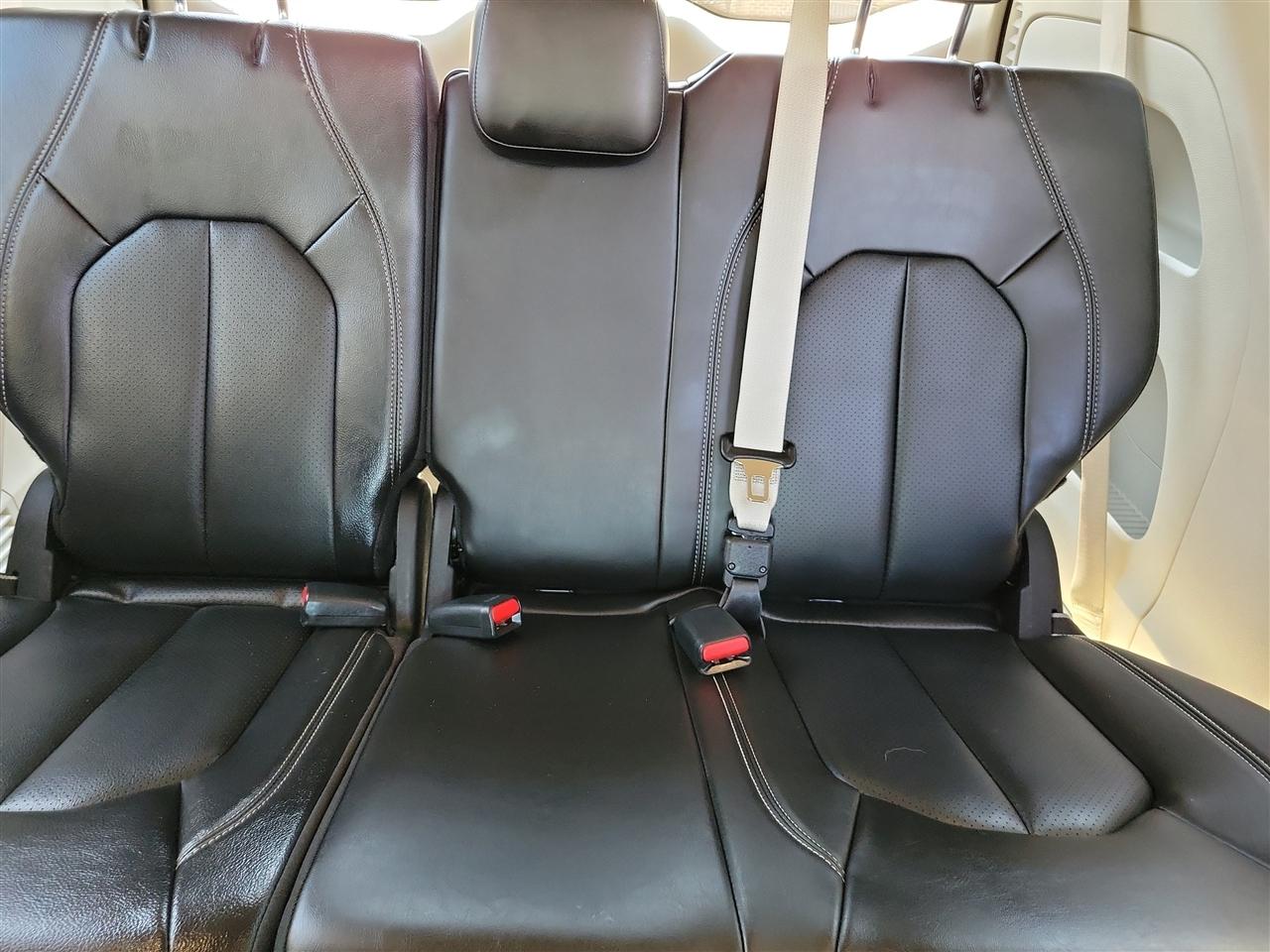 Chrysler Pacifica Touring L 2023